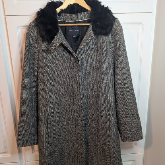 Banana Republic Herringbone Wool Blend Coat | Real Fur Collar | Women's Size XL - Picture 2 of 14